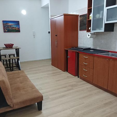 Апартаменты A Casa Di Ilaria Неаполь Экстерьер фото